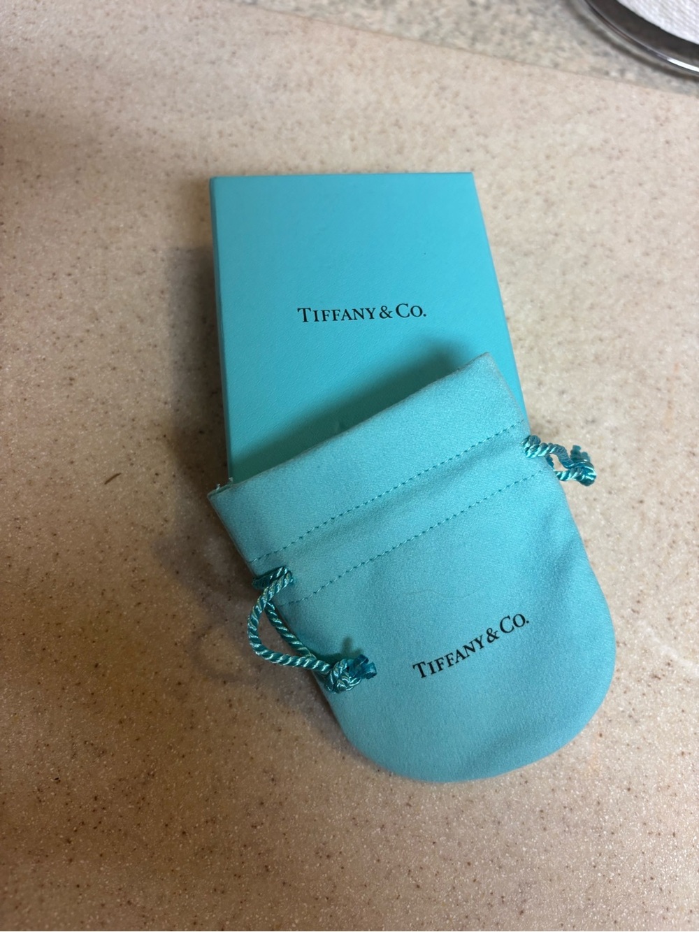 Authentic Tiffany & Co Toggle Heart Tag necklace - Picture 6 of 6